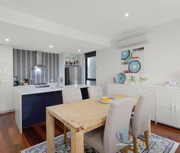 17 Pearl River Rd, Docklands VIC 3008 - Townhouse For Rent | Domain - Photo 1