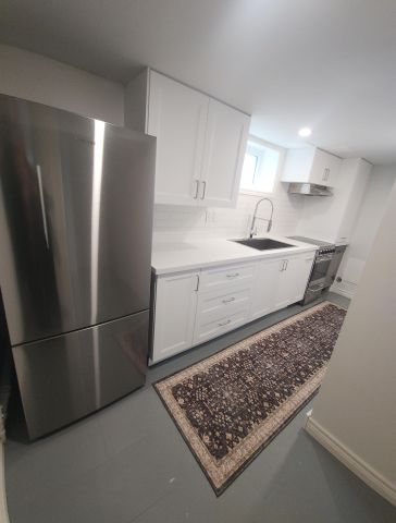 For Lease - 888 Tenth Street Unit# Lower, Mississauga, Ontario - Photo 2