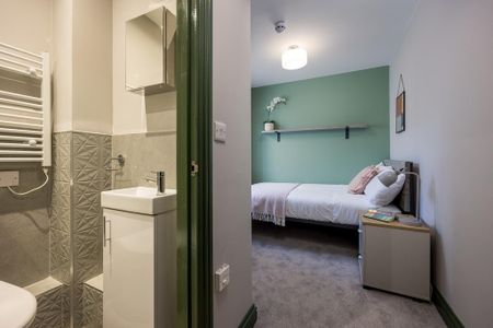 1 bedroom in a house share to rent - Photo 3