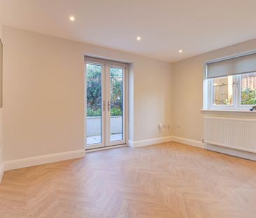 2 bedroom maisonette to rent - Photo 3