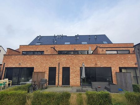 VASTGOED RIJKEN: Prachtig bemeubeld duplex appartement met 2 slaapkamers, ruim terras en 2 parkeerplaatsen! - Photo 4