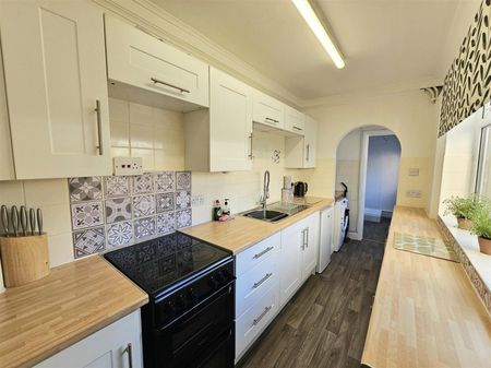 Kingsland Terrace, Leeman Road - Photo 5