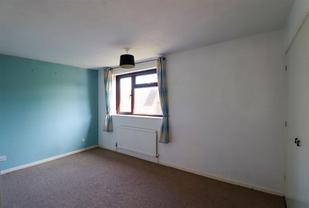 Kent Close, Ely - Photo 5