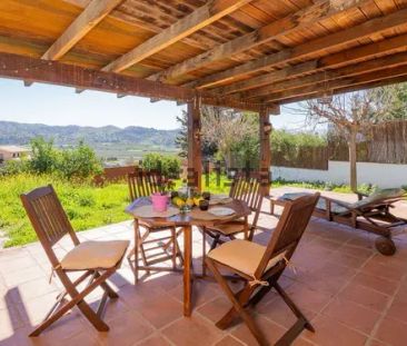 Alquiler de finca rústica en Barrio campanillas s/n - Photo 1