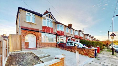 3 bedroom end of terrace house to rent - Photo 3