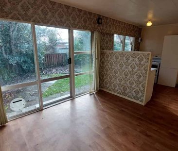 Two-Bedroom Home in Chartwell - Photo 4