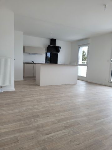 Location Appartement 4 pièces 83m² SECLIN 59113 - Photo 5