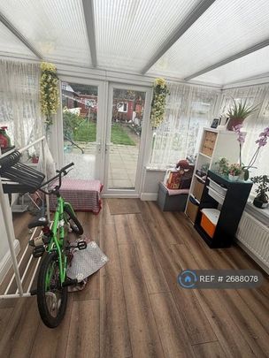 2 bedroom maisonette to rent - Photo 1