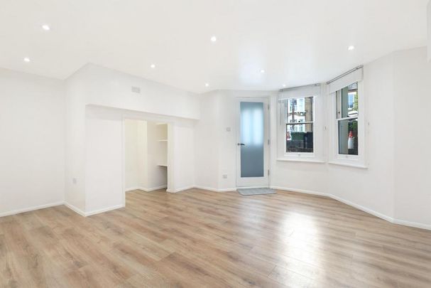 Studio to rent - Photo 1