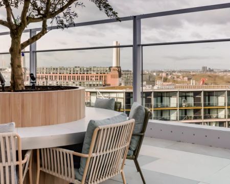 3 Bed Apartment - Photo 5