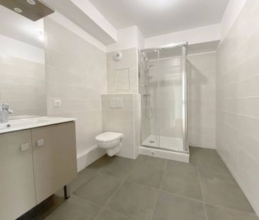 Rental Apartment Rueil-Malmaison Mont-Valérien - Photo 2