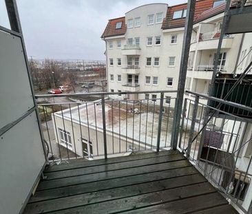 Geräumige 1-Raum-Wohnung mit Balkon in Stadtlage! - Photo 1