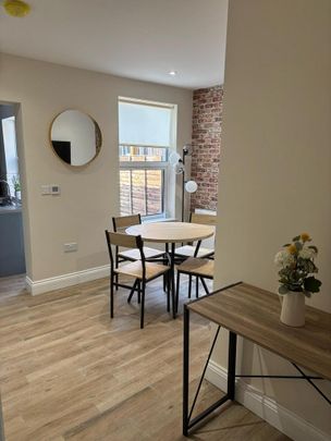 1 bedroom house of multiple occupation to rent - Photo 1