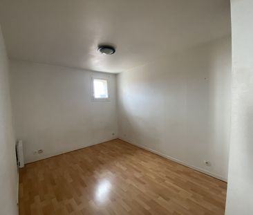 À louer – T2 bis au centre-ville de Pierrefeu-du-Var - Photo 4