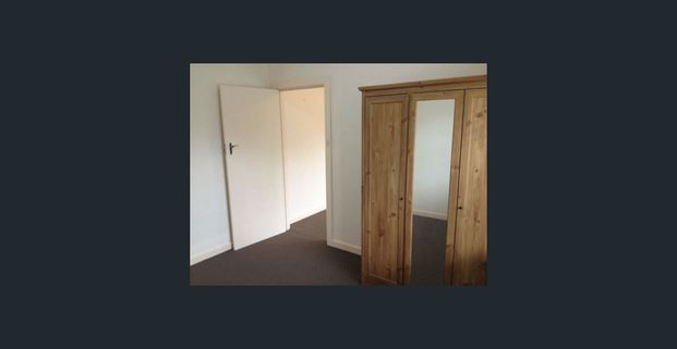 ONE BEDROOM UNIT IN A GREAT LOCATION! - Photo 1