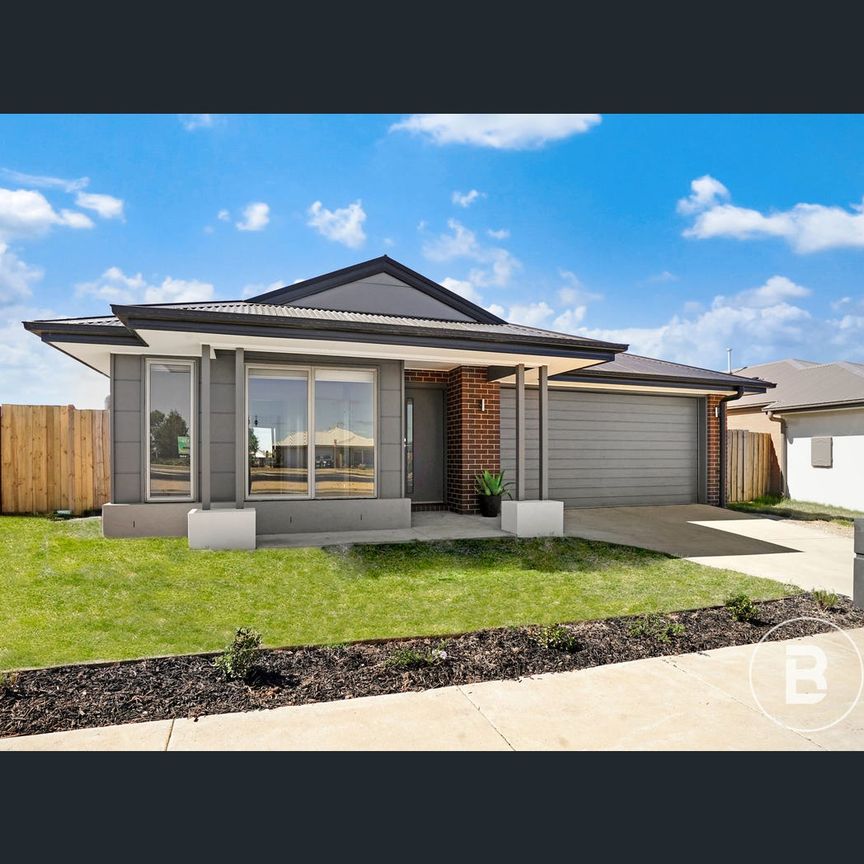100 Crown Street, Sebastopol, Vic 3356 - Photo 1