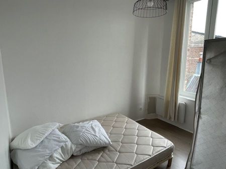 TYPE 2MEUBLE EN CENTRE VILLE - Photo 4