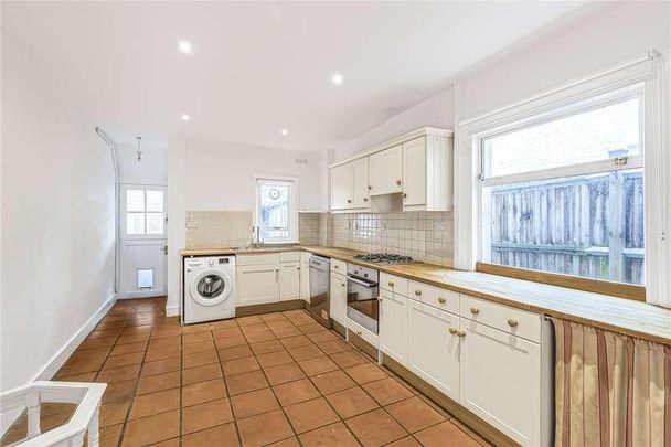 De Morgan Road, Fulham, SW6 - Photo 1