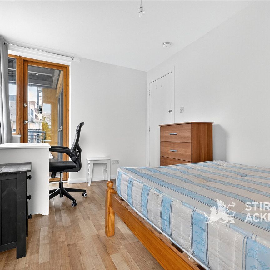Cremer Street, Hoxton, London, E2 8HR - Photo 1