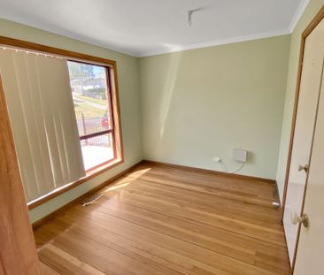 2 Maddern Street, Black Hill - Photo 5