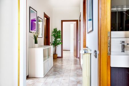 Cozy and bright single room in Via Ronchi - Photo 3