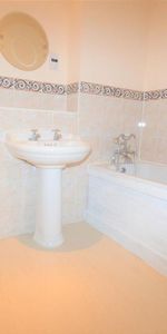 4 bedroom house to rent - Photo 3