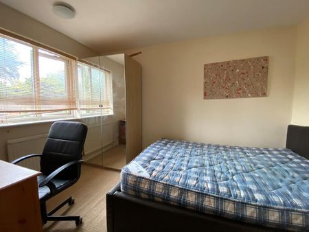 5 bedroom semi-detached house to rent - Photo 5