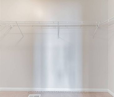 For Lease - 989 Farmstead Drive, Milton, Ontario - Photo 2