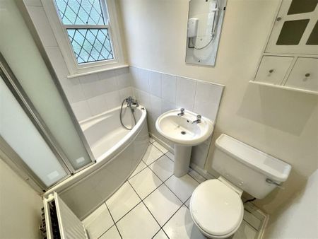 2 bedroom property to rent - Photo 4