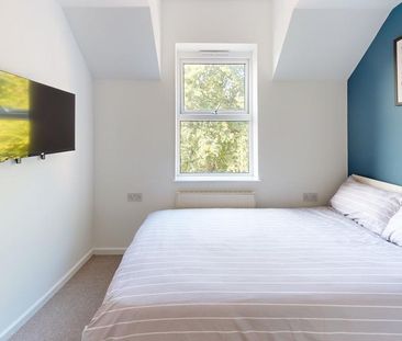 1 bedroom in a house share to rent - Photo 5
