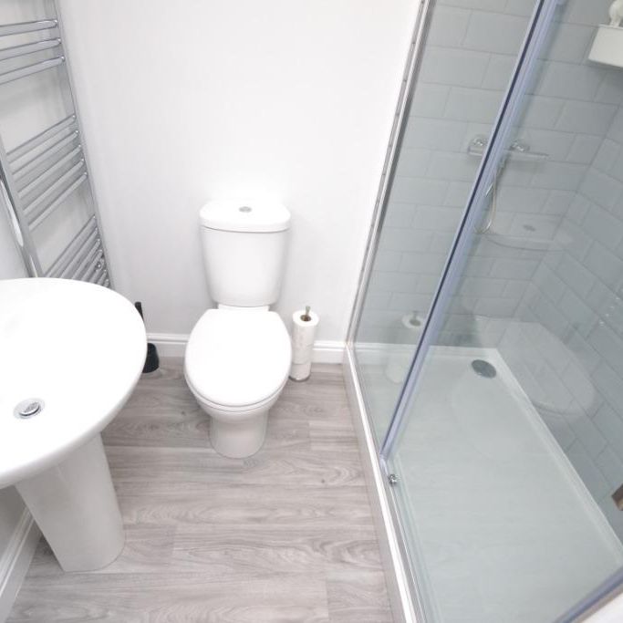 Studio to rent - Photo 2