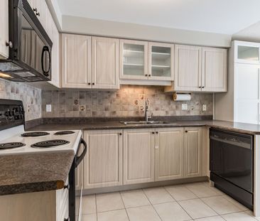 For Lease - 32 Pavin Crescent, Caledon, Ontario - Photo 6