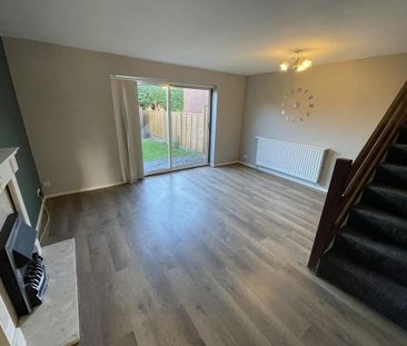 3 bedroom semi-detached house to rent - Photo 2