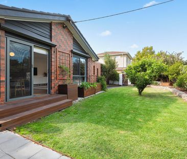 THREE BEDROOM FAMILY HOME - Photo 5