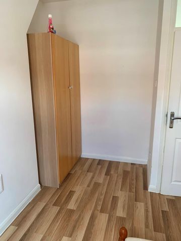 2 Bed Terraced House, Villiers Street, CV2 - Photo 4