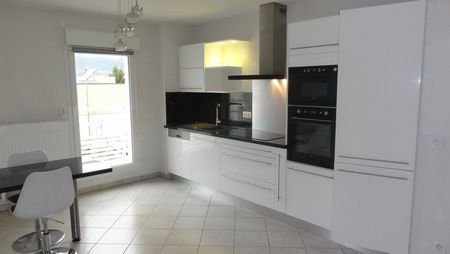 Location Appartement 2 pièces 40m² DOMENE 38420 - Photo 2