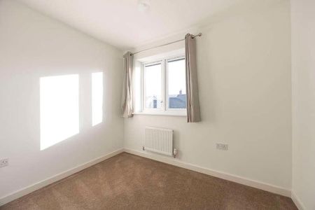 Moonstone Grove, Bishops Cleeve, GL52 - Photo 2