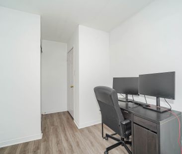 For Lease - 401 Rossland Road, Ajax, Ontario - Photo 5