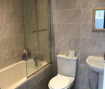 1 bedroom detached house to rent - Photo 5