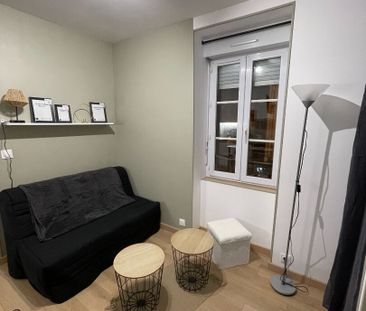 Location Appartement 1 pièce 12m² - Photo 1