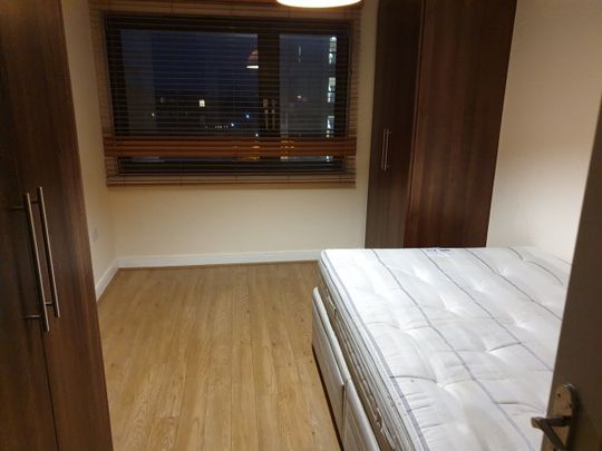 2 Bed Flat, Perth Road, IG2 - Photo 1