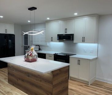 For Lease - 464 Sandford Street Unit# Main Floor, Newmarket, Ontario - Photo 3