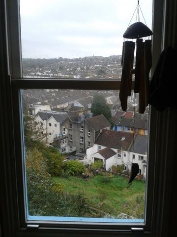 2 Bed Maisonette, Wakefield Road, BN2 - Photo 2