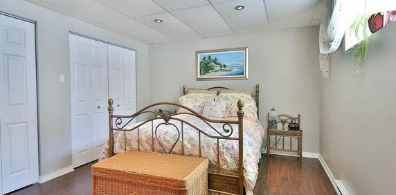 Grand 3 1/2 Tout Inclus: Élect + Inter Ill + Lav/sec + cuis/frigo près du REM - Photo 2