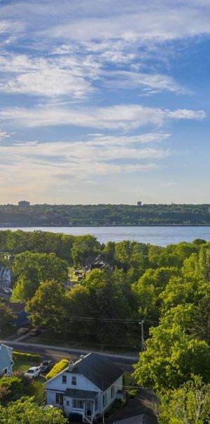 LE VUE - Appartement haut de gamme à St-Romuald - VUE majestueuse sur le fleuve...... - Photo 1