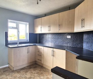 Sutton Crosses - Photo 2