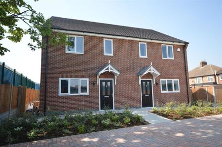 3 Bed Semi-Detached House, Berkshire Road, LE2 - Photo 5