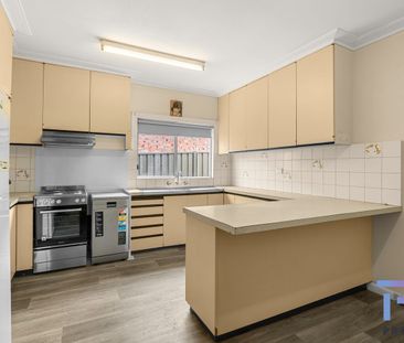 THREE BEDROOM HOME IN GOOD LOCATION - Photo 5