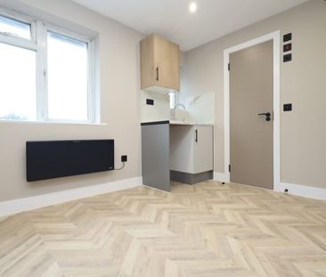 Studio Flat, Long Elmes, HA3 - Photo 2