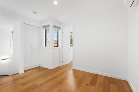 2/7 Catherine Street, Box Hill VIC 3128 - Townhouse For Rent | Domain - Photo 5